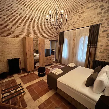 Olivera Suites Balat Homestay